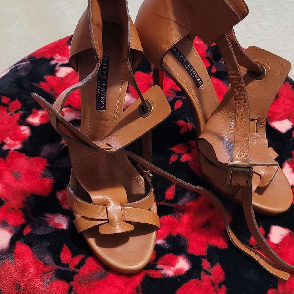 Shoes - Picture 2 of 4